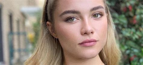 florence pugh en bikini|Florence Pugh In Skimpy Bikini Always Looks Good In。